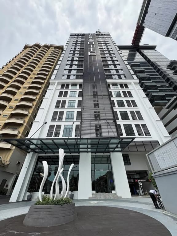 The Suite by Manhattan Group - photo 1