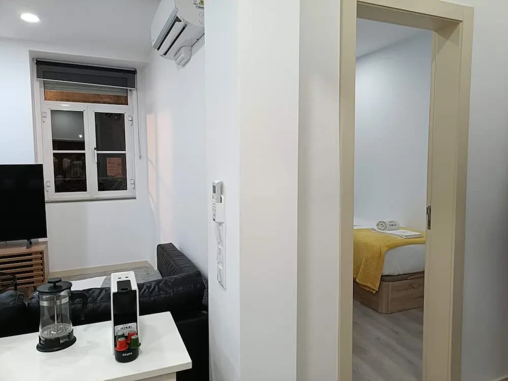 Chic Lisbon Duplex Tram Views Local Vibes - photo 7