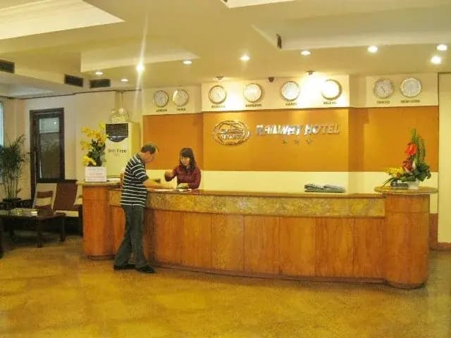 Saigon Hotel - photo 10