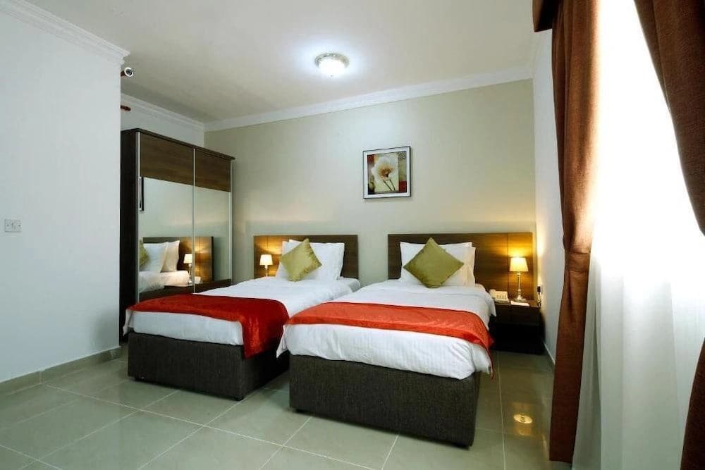 La Villa Inn - photo 7