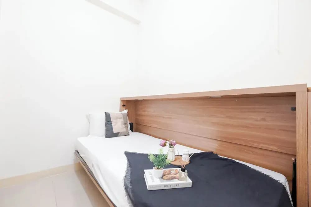 Neutral Tone 2Br At Green Pramuka City Apartment - photo 11