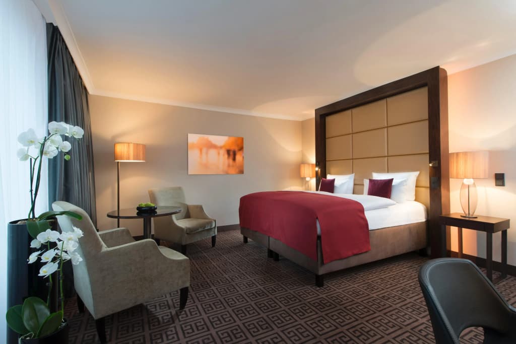 Hotel Palace Berlin - photo 3