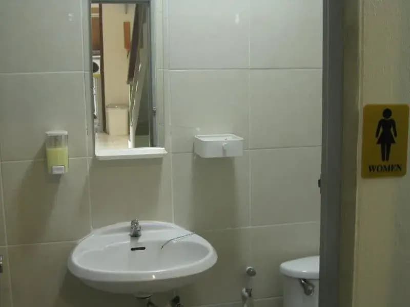 Rest 3 Hostel - photo 9