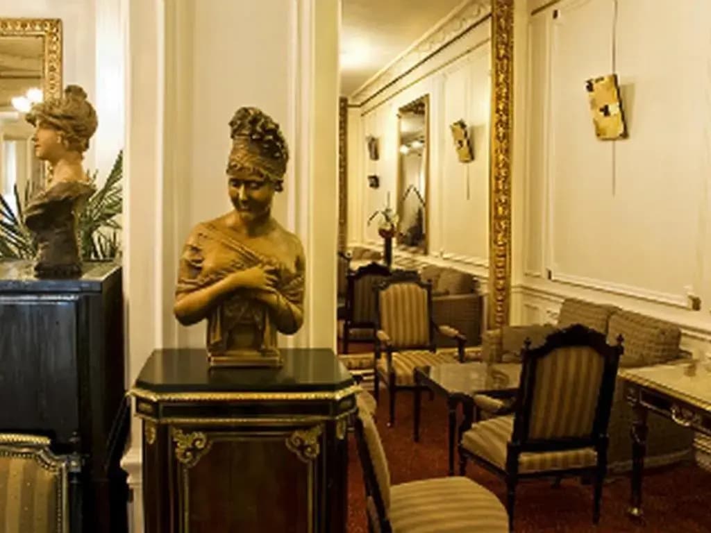 Peyris Opera Hotel - photo 21