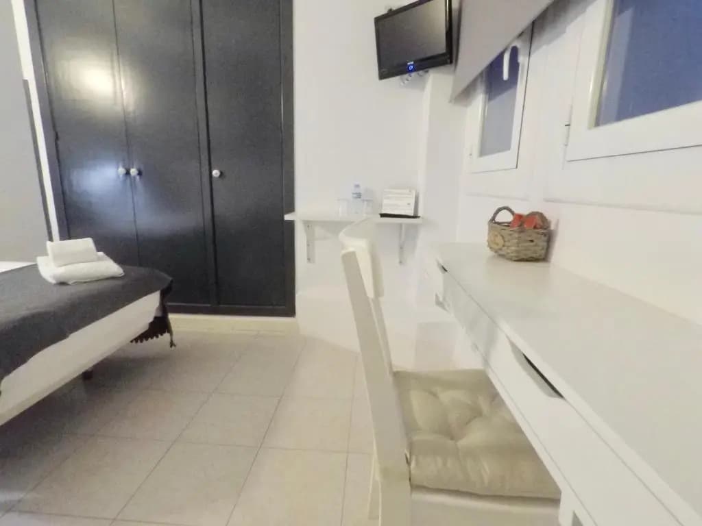 Hostal Lleida - photo 3