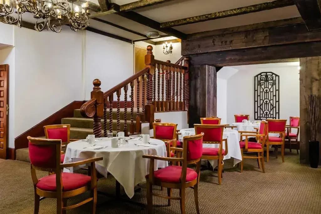 Hotel Henry VIII - photo 18