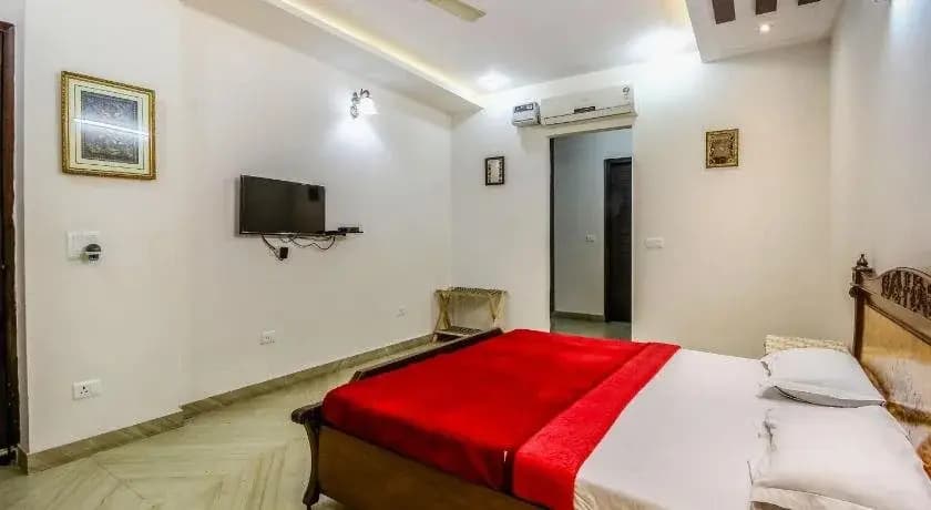 Stay Royal Bed  Breakfast - photo 8