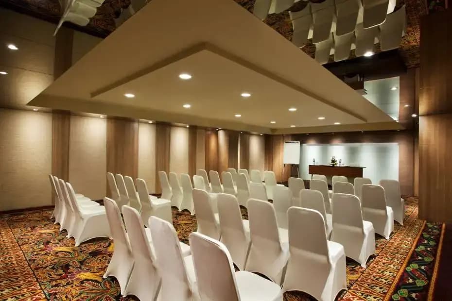 Best Western Premier Sunset Road - photo 7