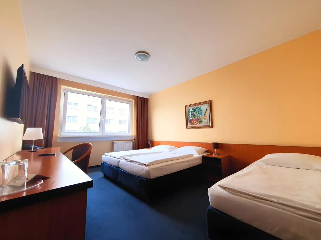 Good Morning + Berlin City East - photo 13
