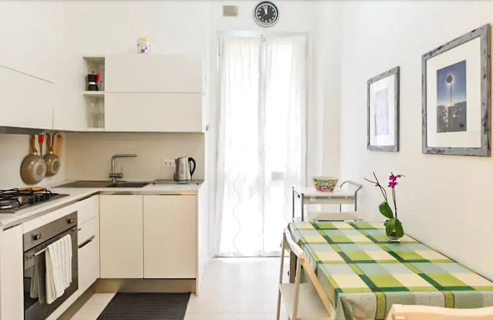 Modern Apartment in a Central Location - photo 4