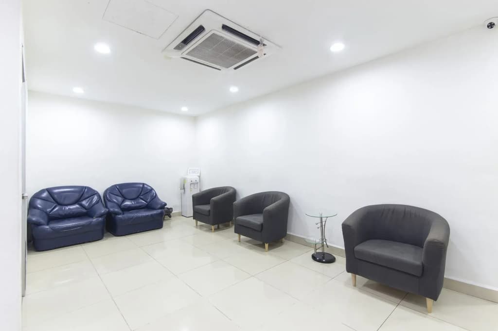 OYO 280 Hotel Dragon Inn - photo 10