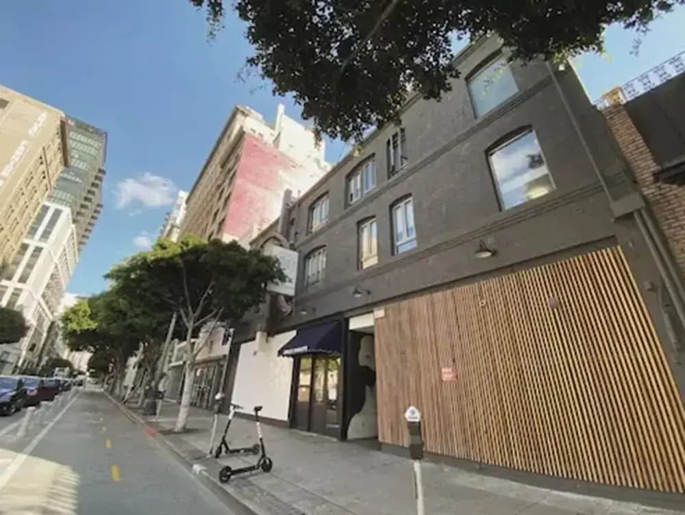 Tuck Hotel - photo 34