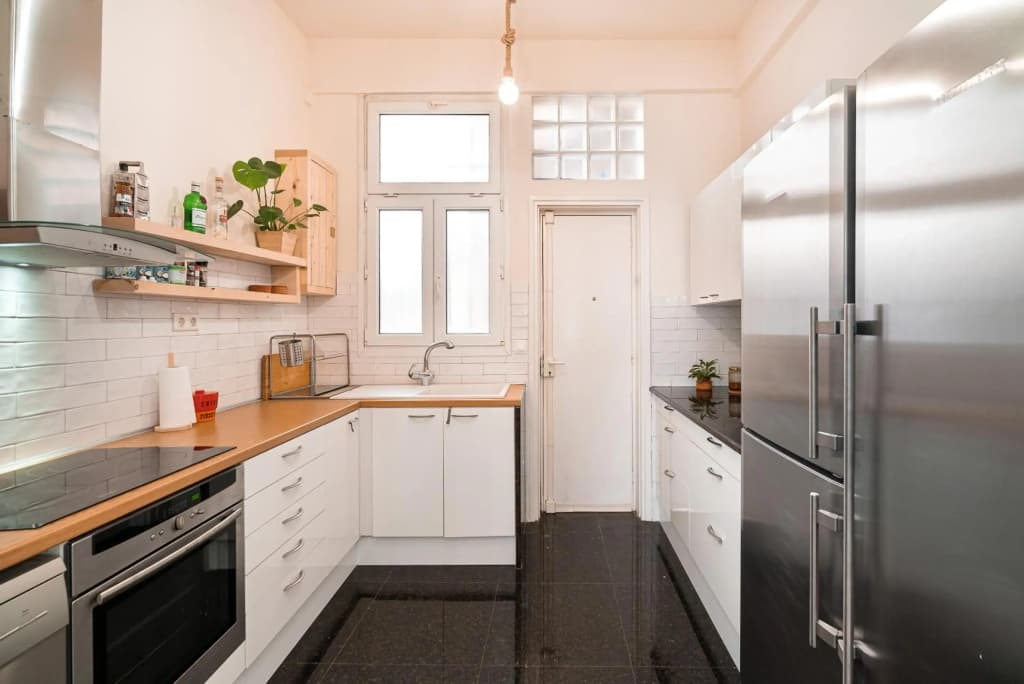 Spacious & Artistic Retro 2 Bedrooms Apt + SAUNA - photo 18
