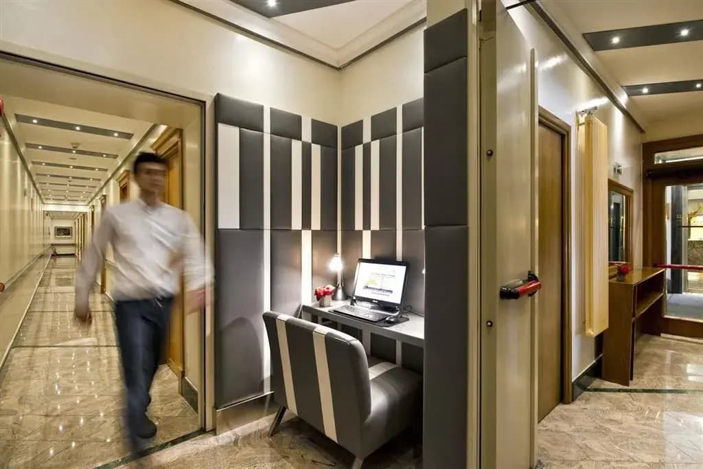 Hotel Giolli Nazionale - photo 18