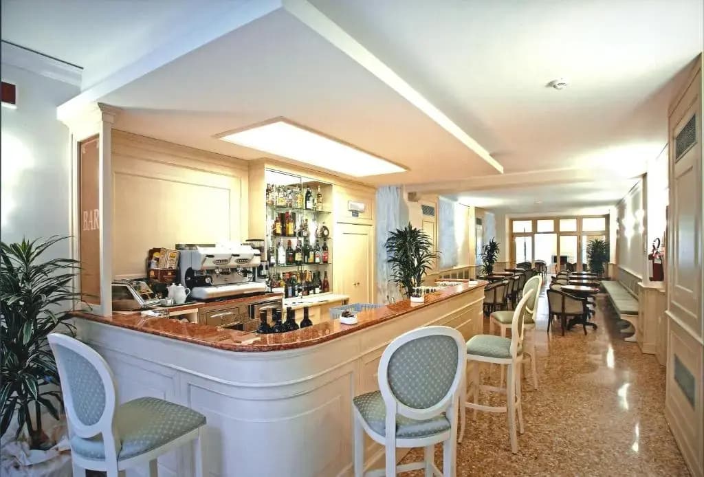 Hotel Bella Venezia - photo 19