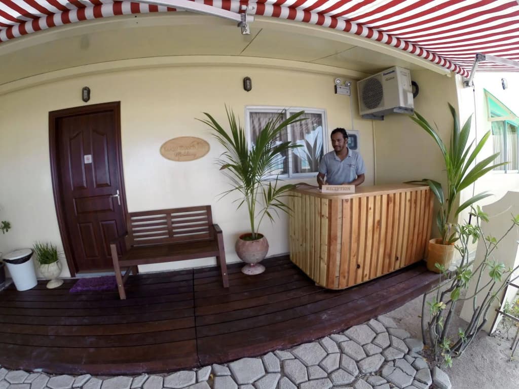 Luau Beach Inn - photo 5
