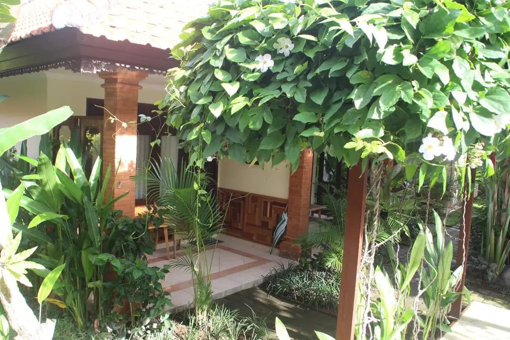 Mina Pelasa Hotel and Resto - photo 14