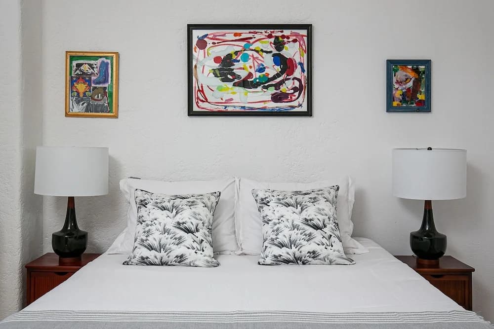 Beautiful Studio Near Hollywood! Sleeps 2! - main photo