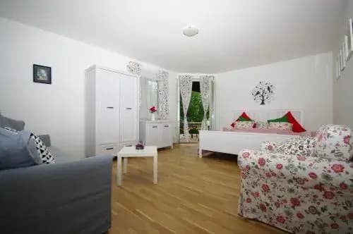 Cozy Gardens Apartments in Prague - photo 5