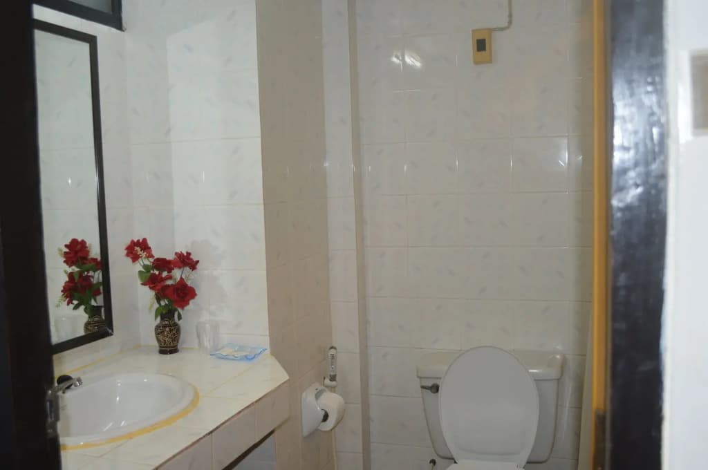 Bonny Hotel - photo 10