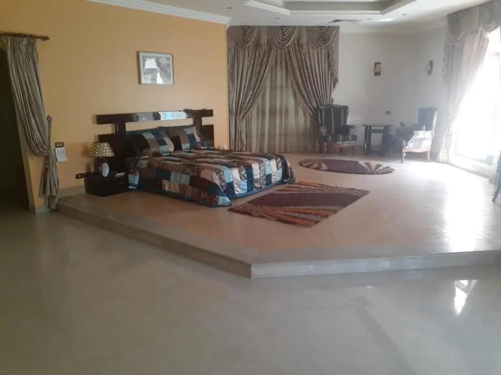 Super luxurious villa with large landscape areas - photo 5