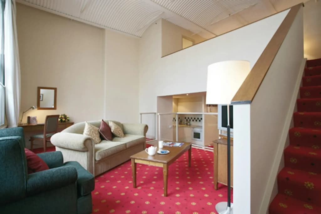 Grand Hotel Melbourne - photo 6