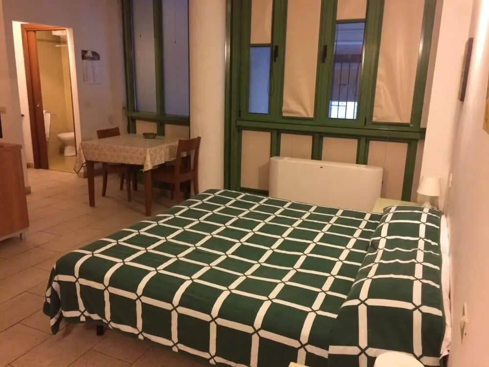 "2 pax Studio, Month to Month Lease, Utility Costs Included" - photo 3