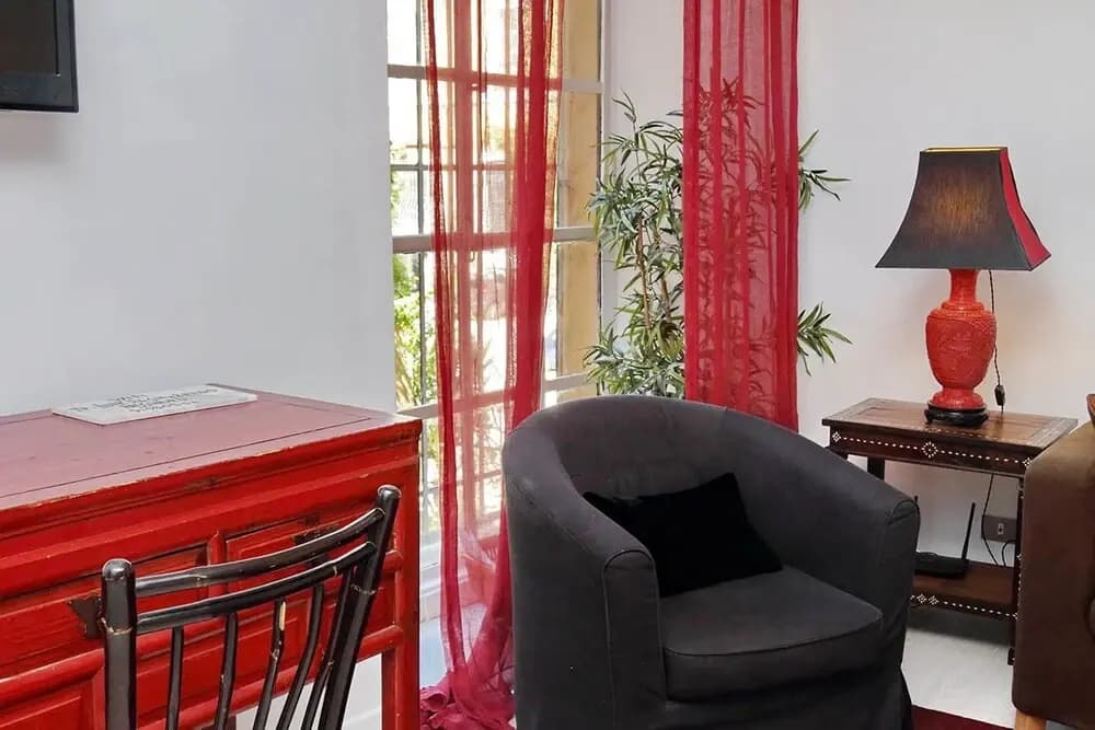 Spanish Steps Charming Apartment - photo 4