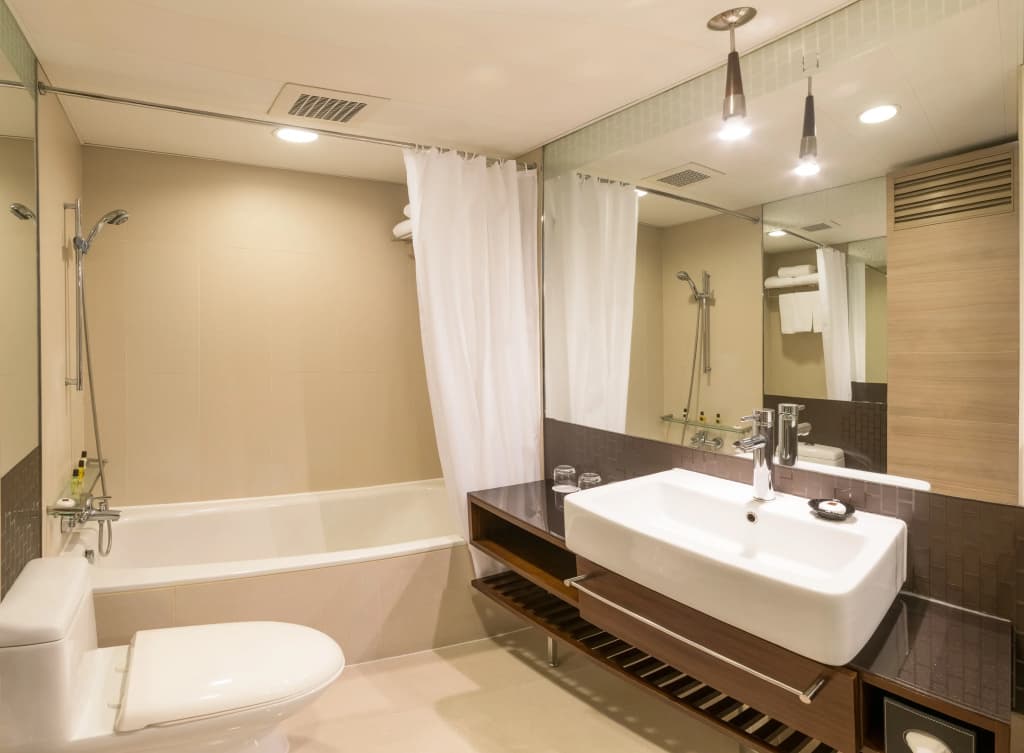 Kowloon Harbourfront Hotel - photo 8