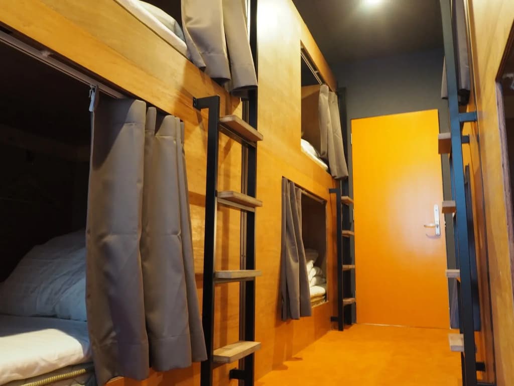 Turn Table Hostel - photo 3