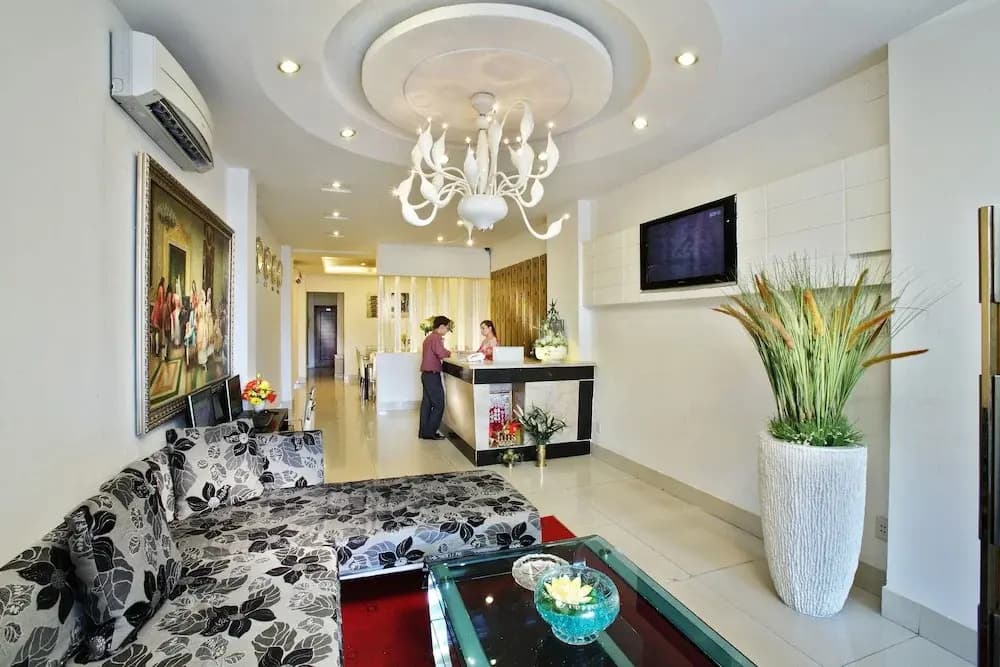 A Em 150 Le Thanh Ton Hotel - photo 2