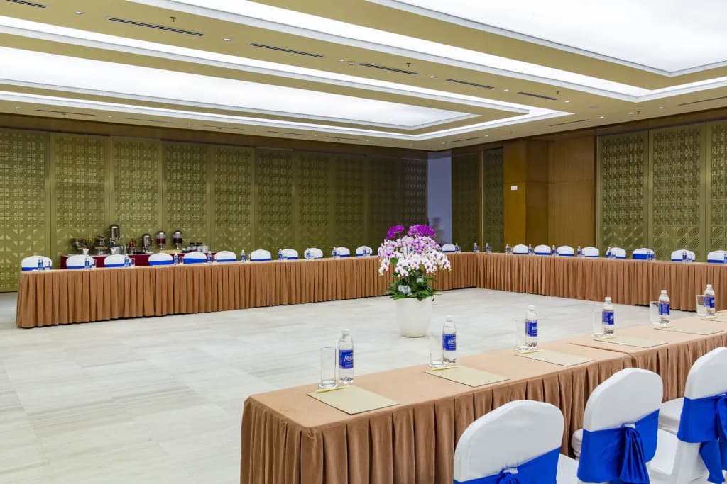 Starcity Bayfront Nha Trang Hotel - photo 17