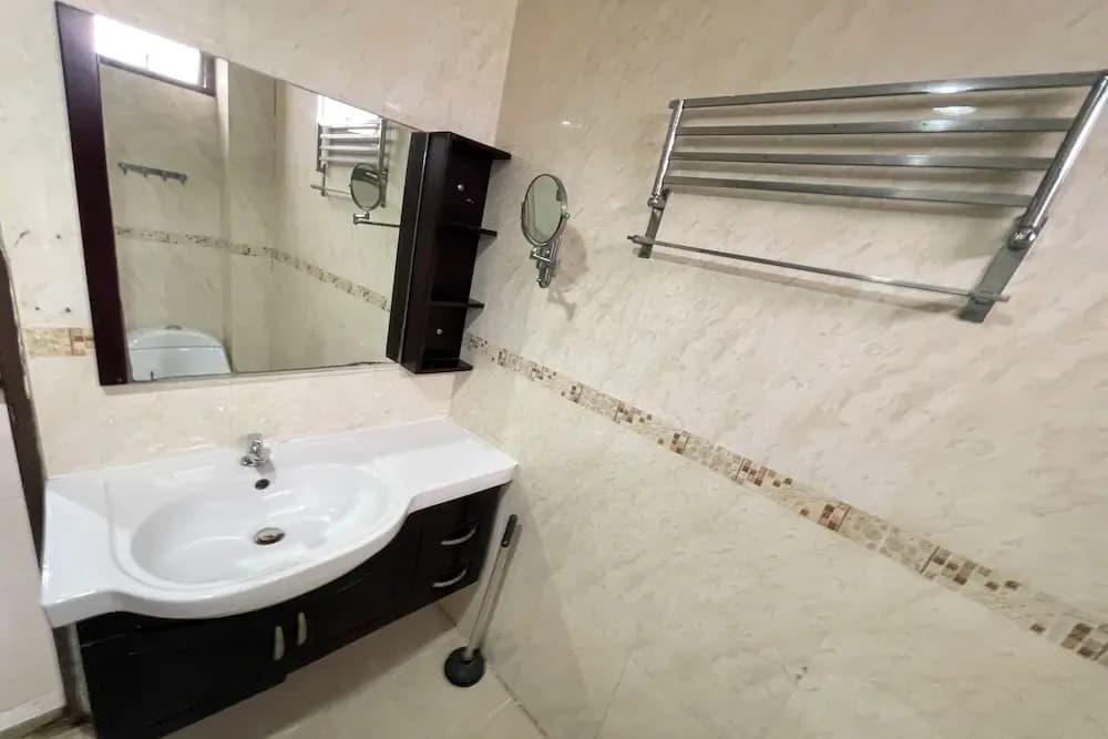 Lucky Inn Suites - photo 10