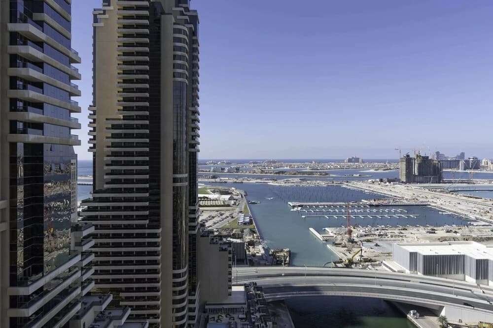 Sleek & Serene Apartment w/ Stunning Marina Views - photo 12