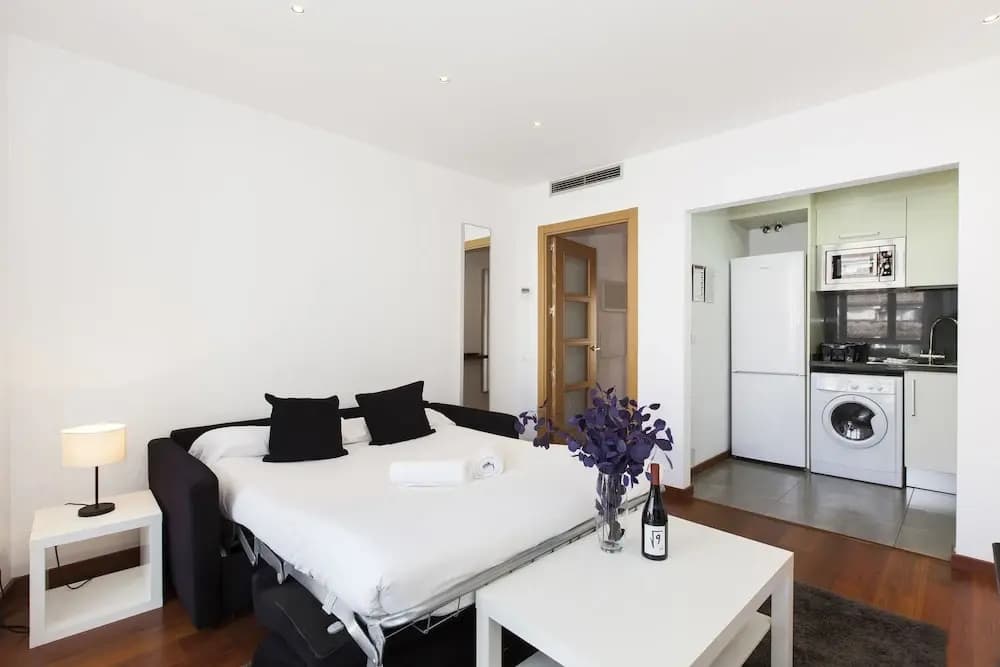 SLEEP Universitat by STAY - photo 3
