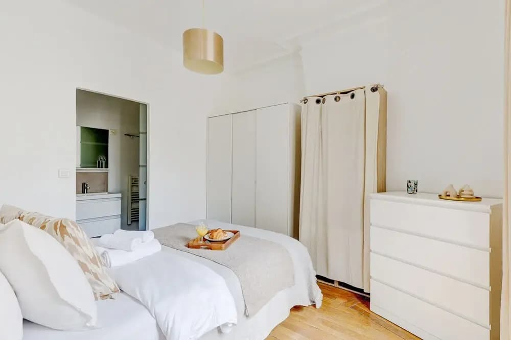 Elegant 1BR Steps to Marais & Louvre - photo 4