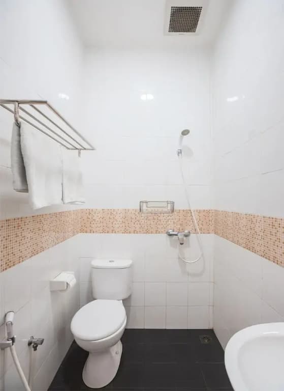 OYO 386 Hey Hotel - photo 8