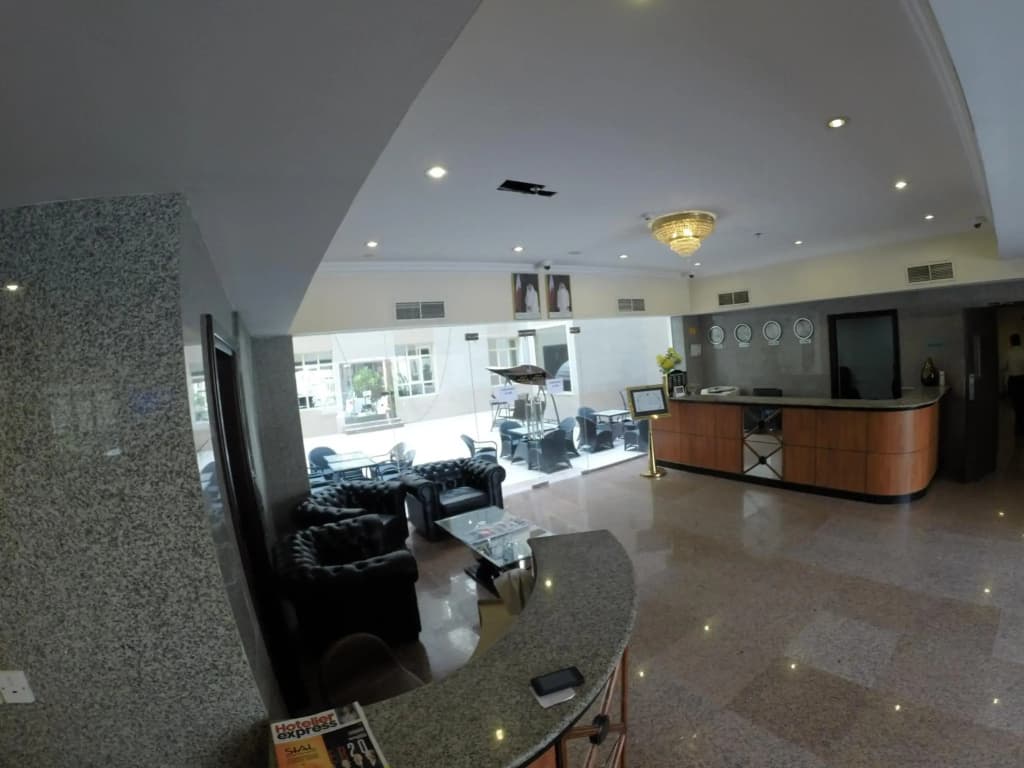 Le Park Hotel - photo 2