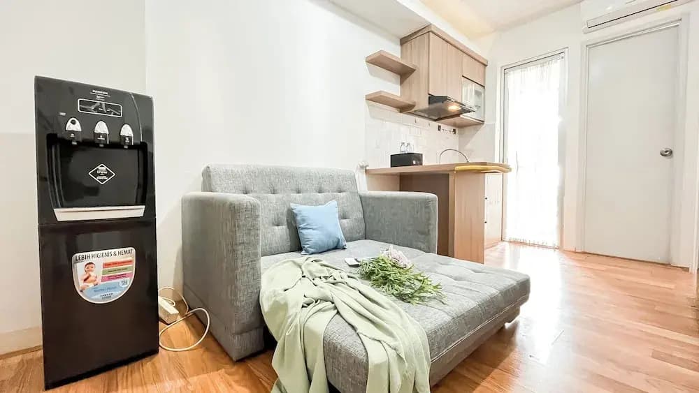 Warm And Comfy 2Br At Bassura City Apartment - photo 14