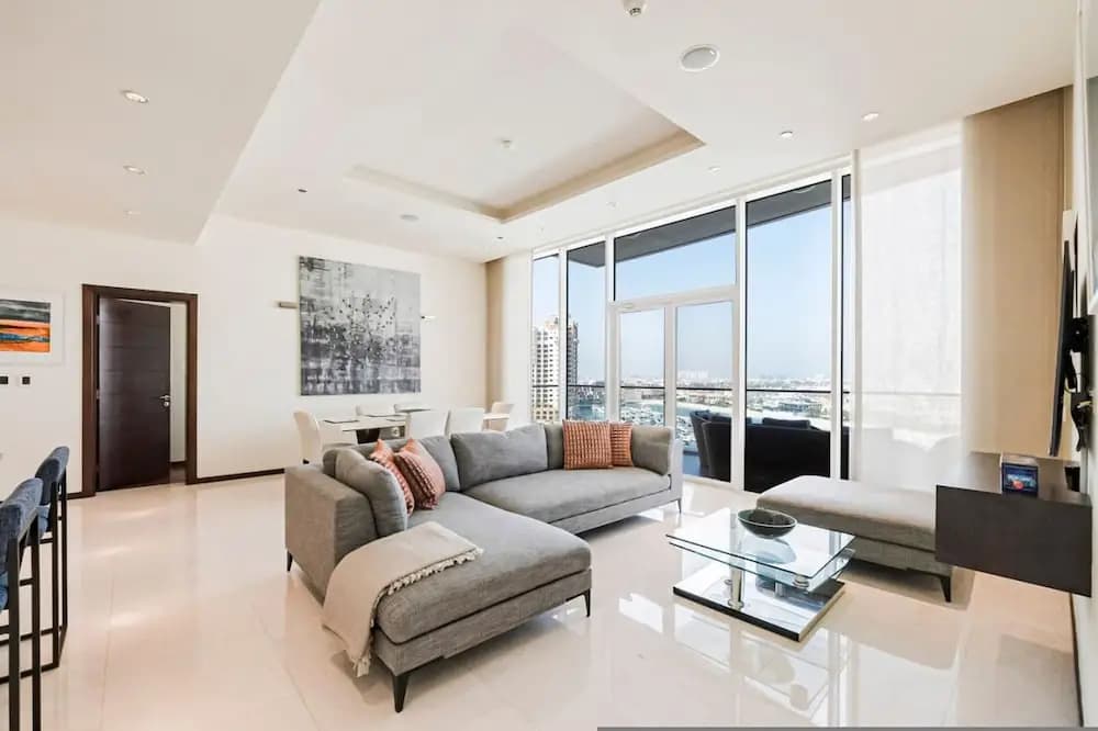 2 BD Tiara Palm Views Beach Pool Amazing Views - photo 1