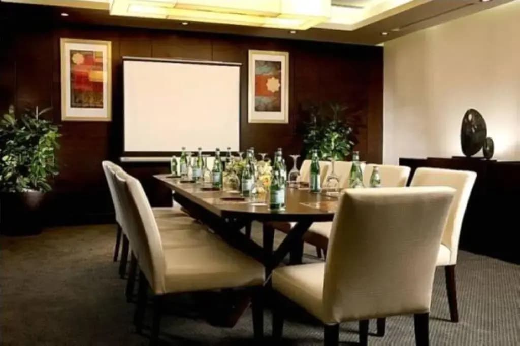 Safir Hotel Doha - photo 30