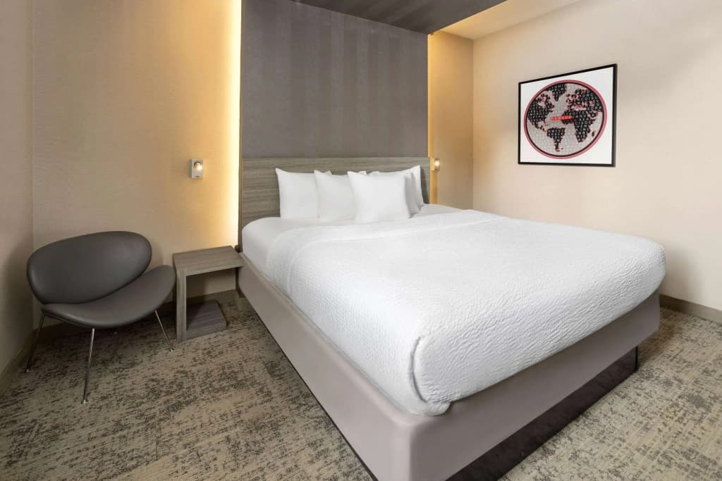 Ramada by Wyndham Bronx - photo 5
