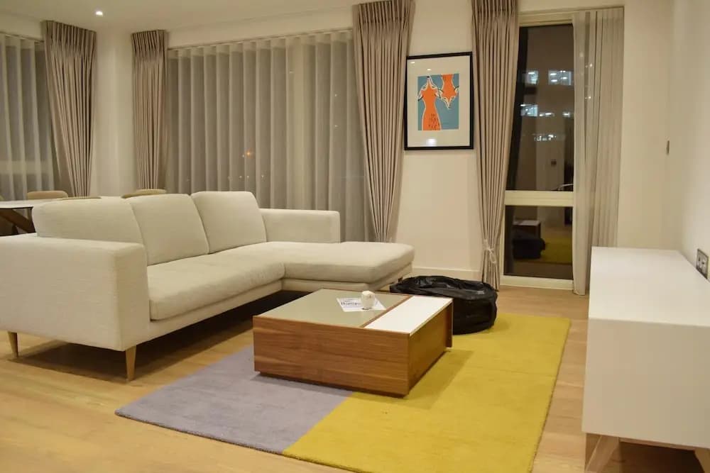 2 Bedroom Flat in Park Royal - photo 10
