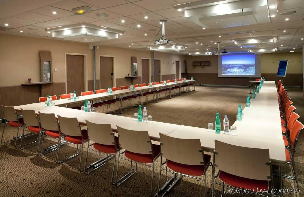 Novotel Paris Centre Tour Eiffel Hotel - photo 27