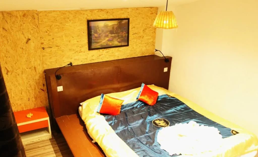 Z's Hostel at Tha Phae Gate - photo 2