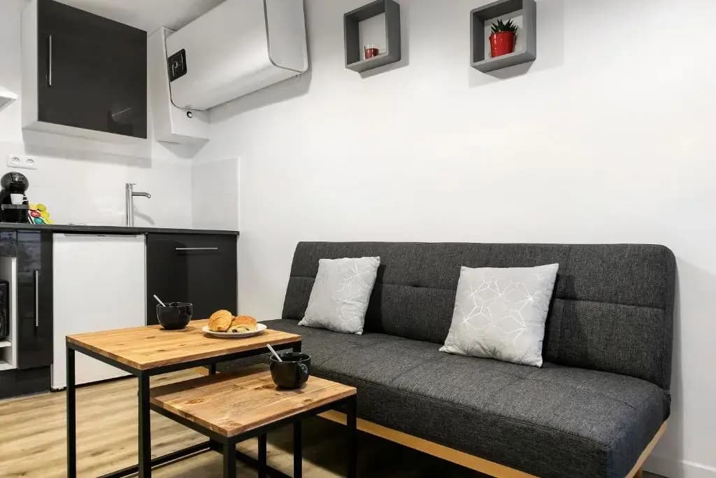 Refurbished Central Paris Flat by GuestReady - photo 4