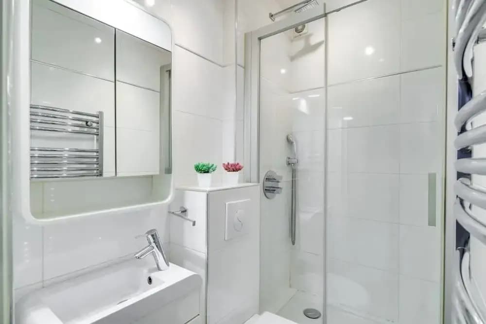Beautiful Renovated Flat Near Eiffel Tower - photo 4