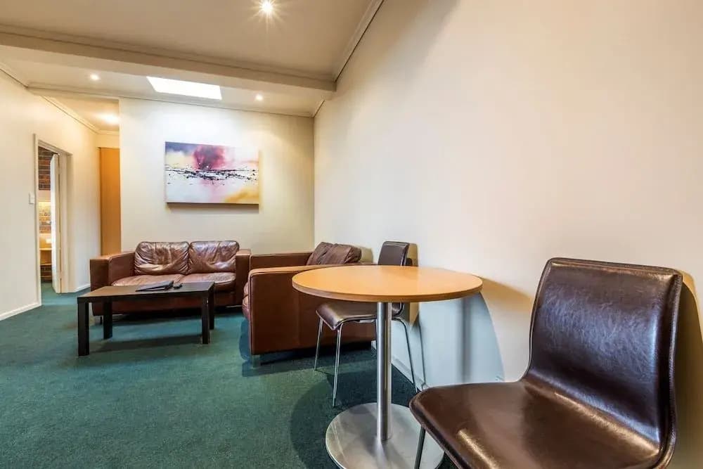 Millers Inn - photo 10