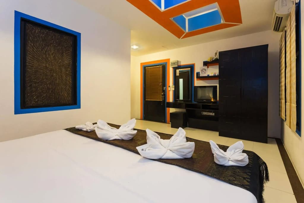 Long Beach Hotel Patong - photo 4