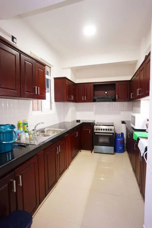 Amazing Alexandra Apartment - photo 17